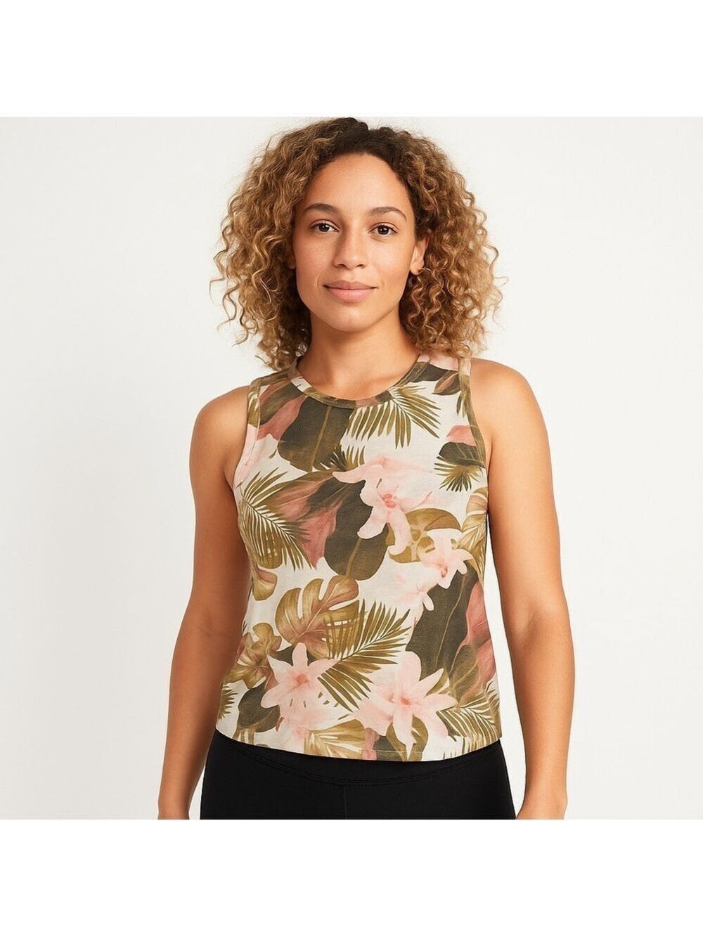 Old Navy Active Go-Dry Floral Tropical Tank Top Sleeveless NWT Size M